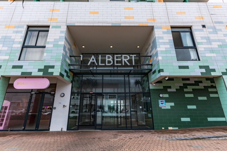 1 Bedroom Property for Sale in Woodstock Western Cape